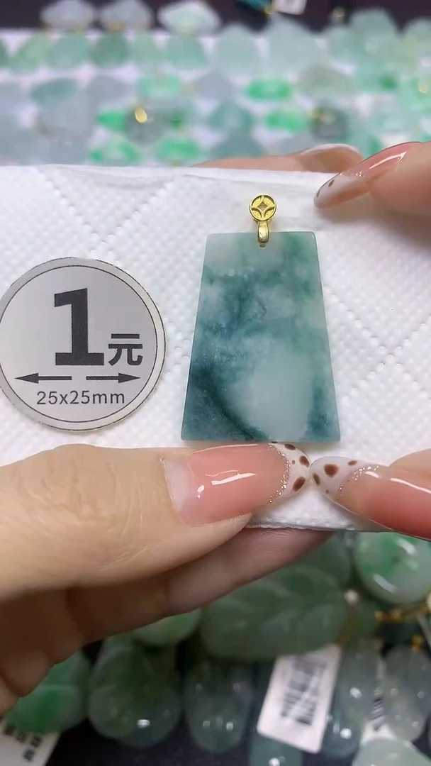 颈饰未镶嵌翡翠天然翡翠A货