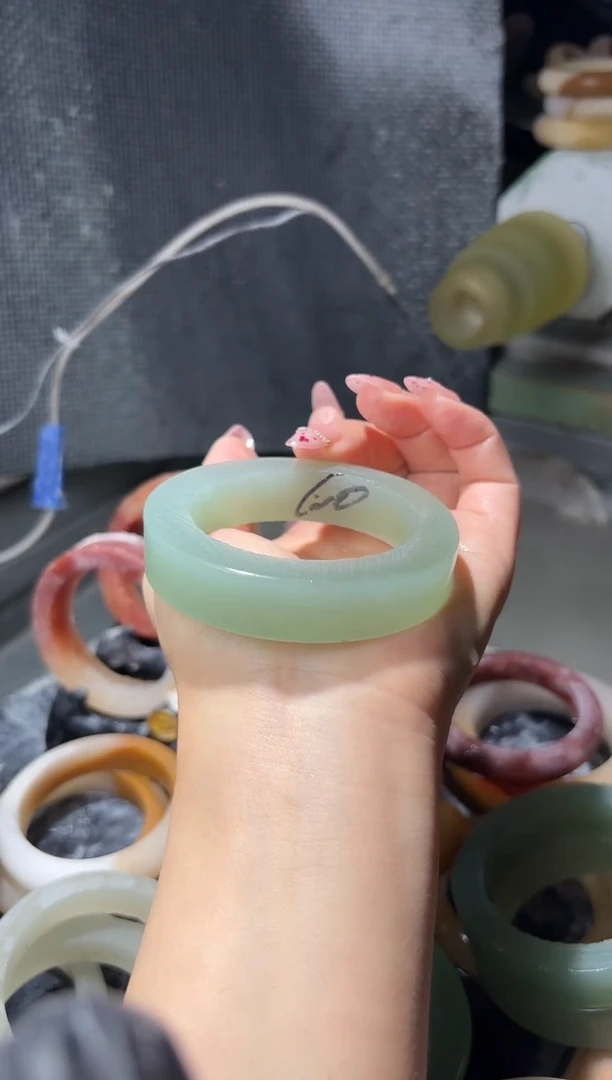 未镶嵌手镯东陵石柳****顶定制