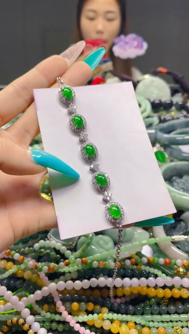 颈饰未镶嵌翡翠/K/翡翠A货，一件也是批发价