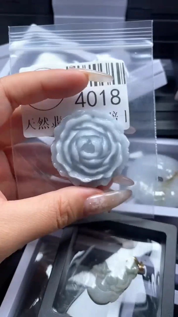 颈饰未镶嵌翡翠4018