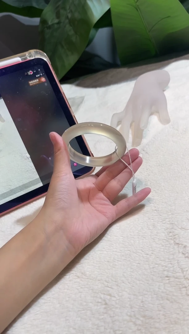 手镯玛瑙/玉髓未镶嵌57.7鉴赏期48小时
