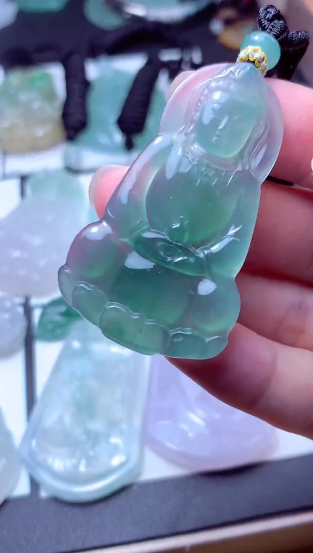 颈饰未镶嵌翡翠天然A货翡翠