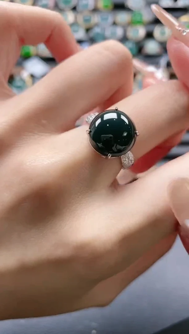 【闪购商品】翡翠戒指银S925镶嵌51511