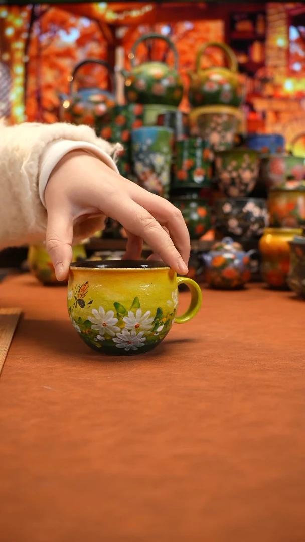 油画   釉下彩   杯子