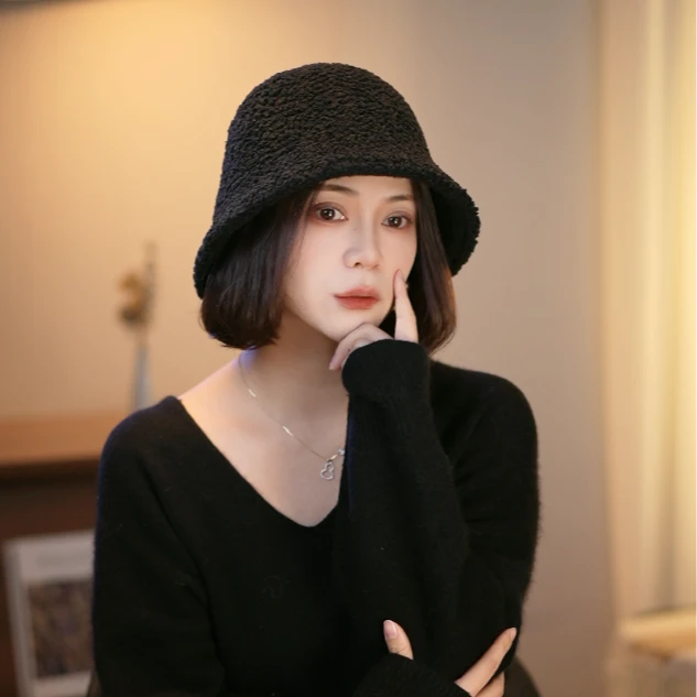 秋冬季新款渔夫帽子女素颜显脸小水桶帽保暖毛绒小皮标盆帽