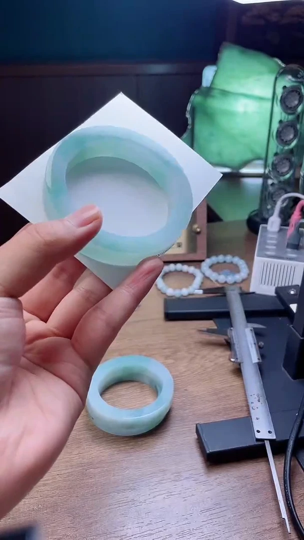 未镶嵌手镯定制翡翠文*定制