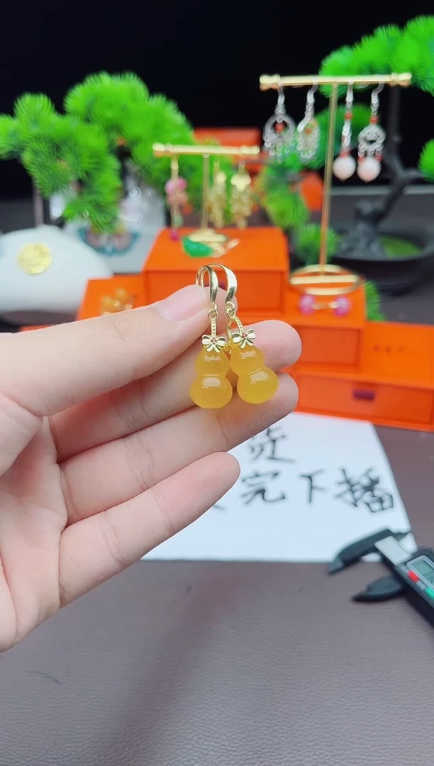 【闪购商品】玛瑙/玉髓耳钉未镶嵌333000