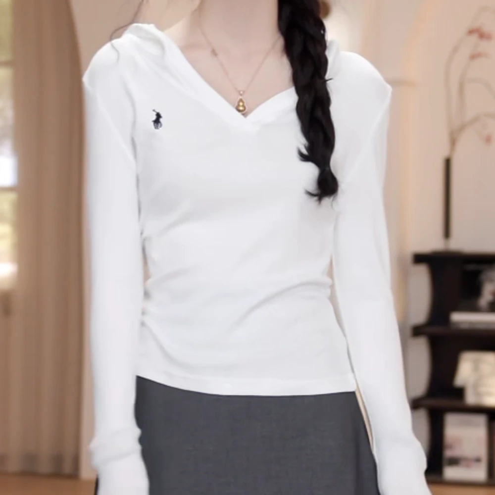 春秋纯色独特小众小马标连帽V领长袖修身显瘦百搭白色T恤上衣女