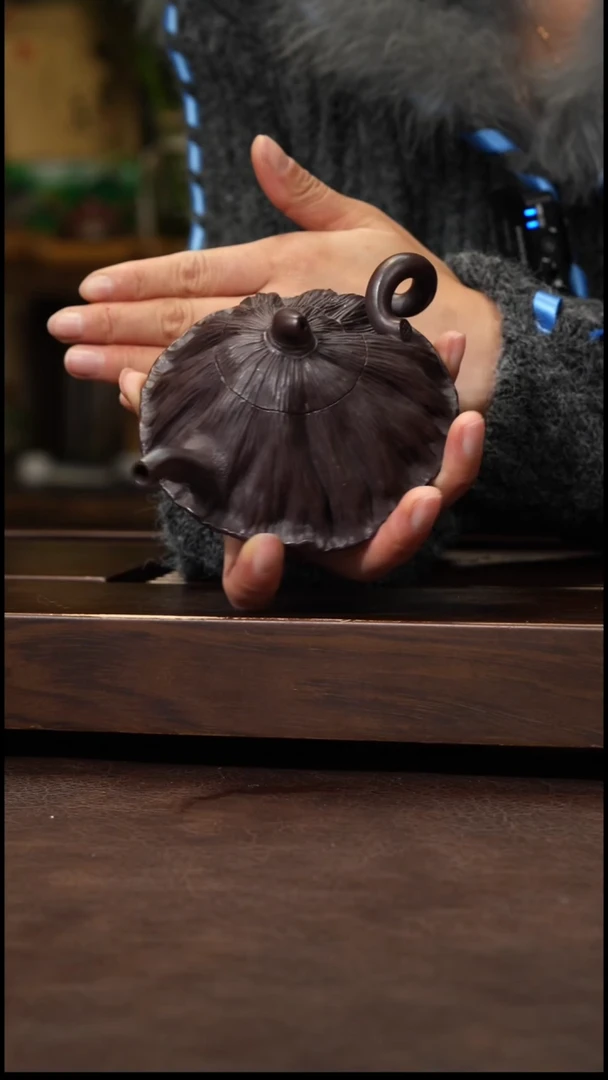 茶壶紫砂老紫泥全手枯荷150cc左右