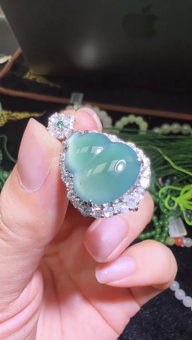 未镶嵌手链翡翠天然a货翡翠成品多样性发其一