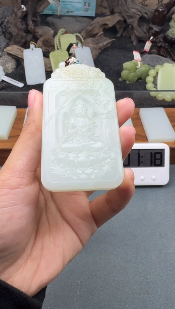 颈饰未镶嵌和田玉1