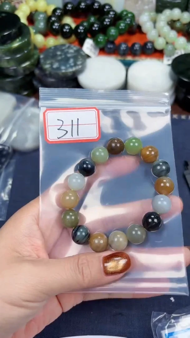 颈饰未镶嵌和田玉和田玉