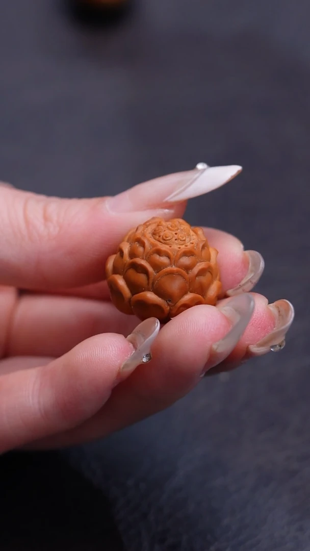 橄榄核手串莲花三通