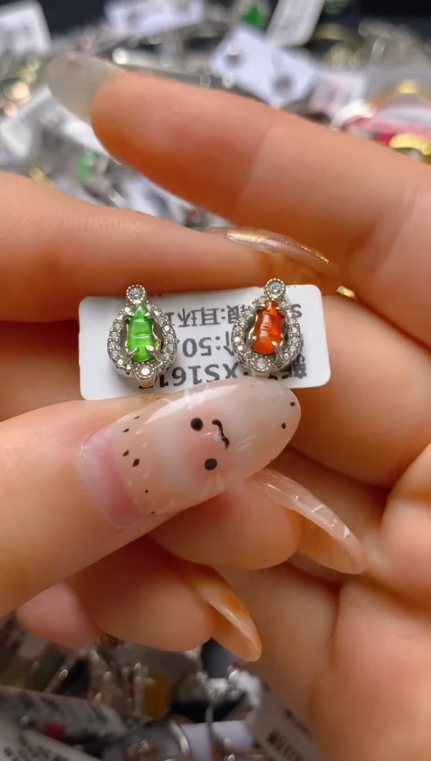 银S925镶嵌戒指翡翠百内无证书