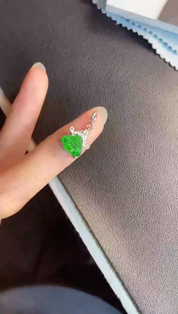 吊坠(不含链)银S925镶嵌翡翠1