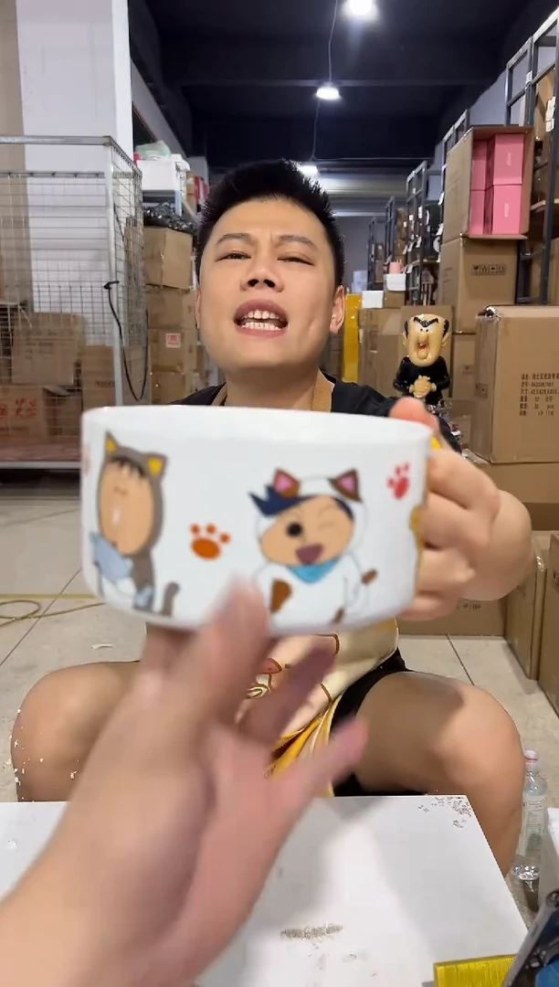 瓷片蜡笔小新猫咪泡面碗微瑕