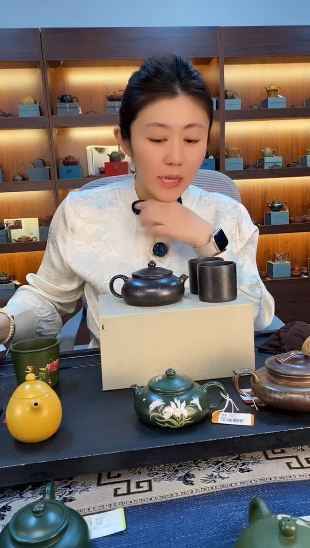 茶壶紫砂菱花寒江一壶两杯套组 银星砂玄铁石黄 马千里