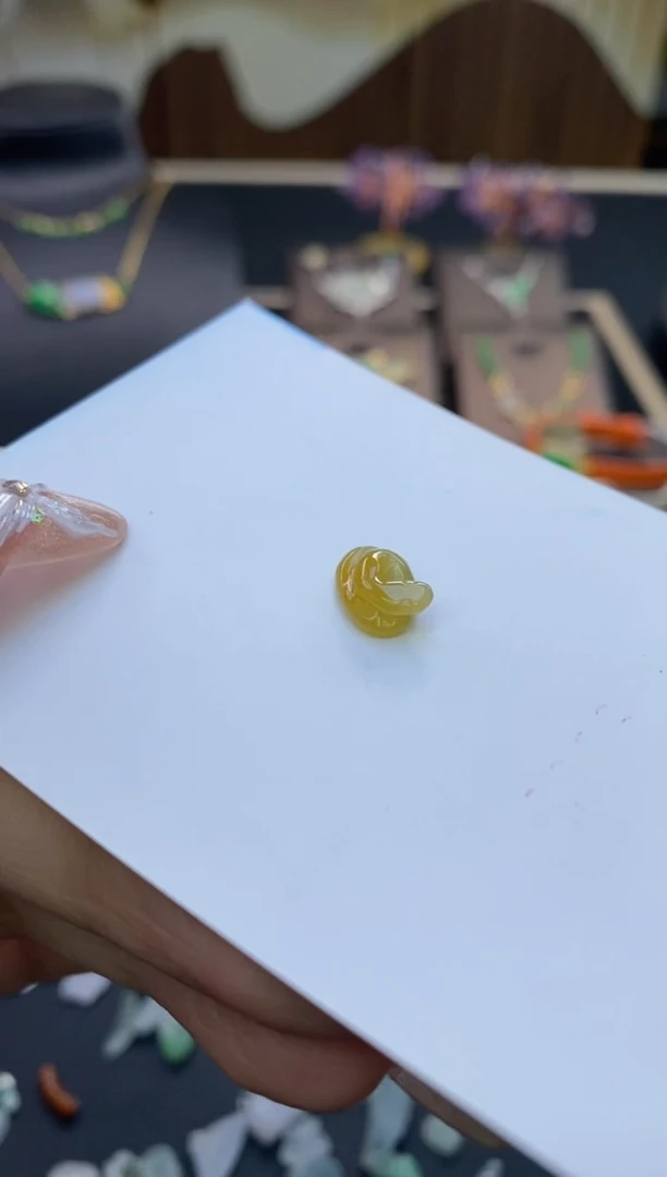 【闪购商品】翡翠颈饰未镶嵌净货16262