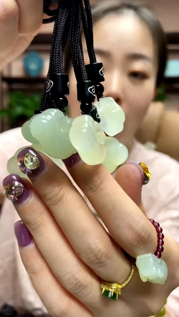 岫玉未镶嵌吊坠多样性发货其中发一