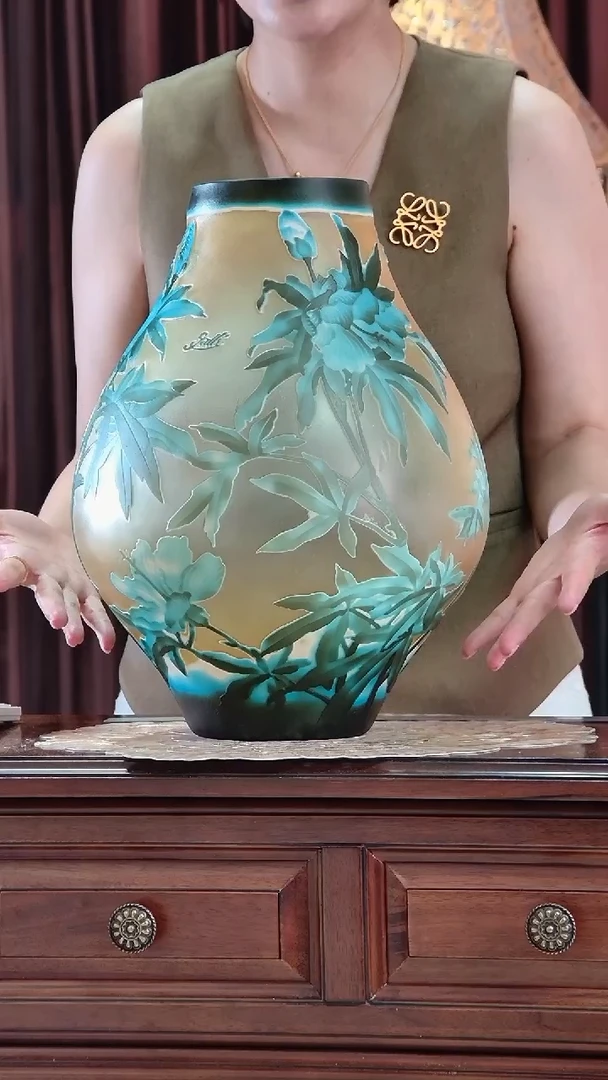 琉璃手工艺品格雷