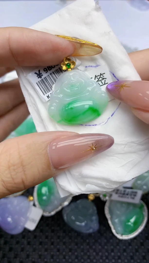 翡翠18K金镶嵌颈饰474   天然翡翠A货  百元以上9米证书费自理