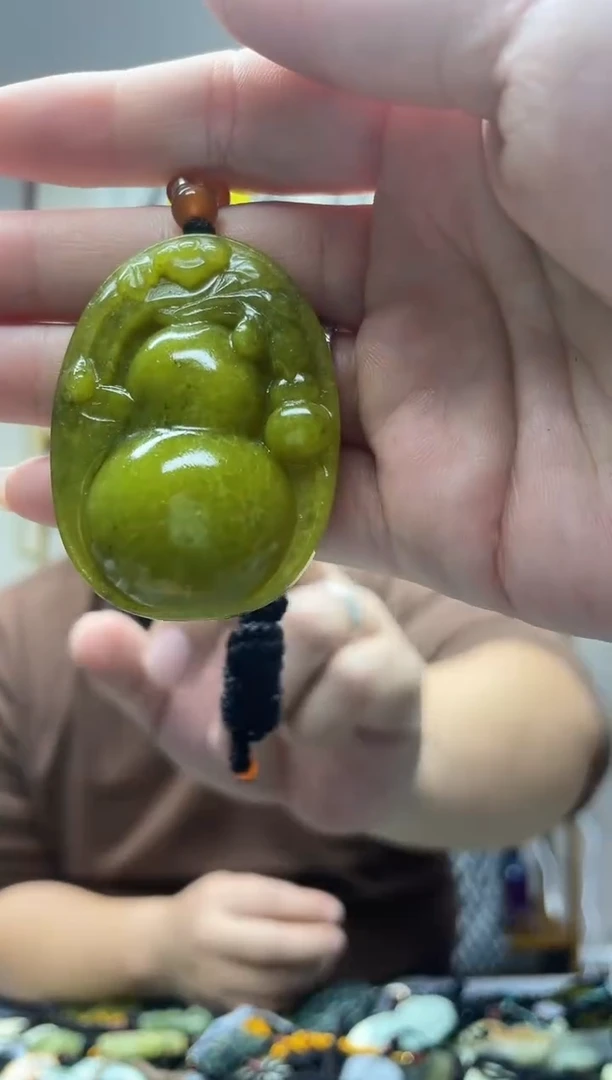 未镶嵌岫玉吊坠·