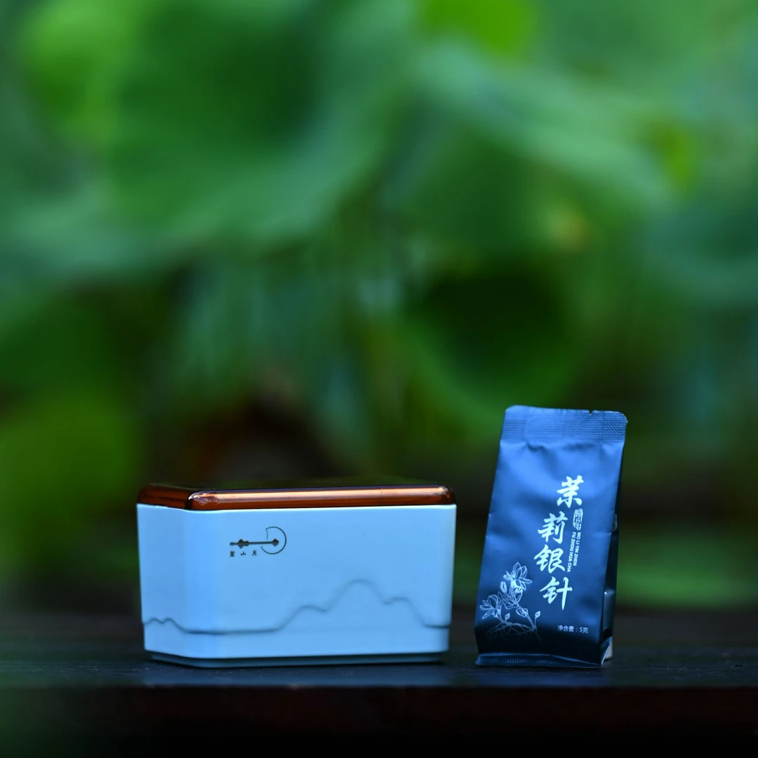 茉莉银针礼盒装清香口感顺滑一盒4泡