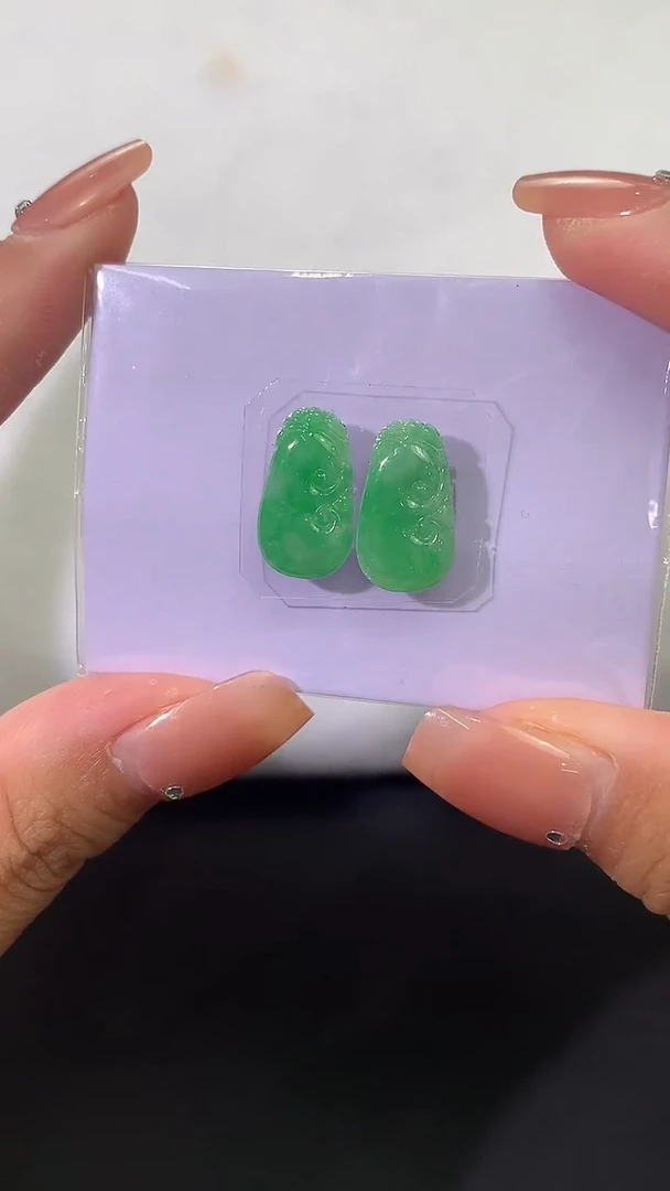 未镶嵌定制翡翠如意