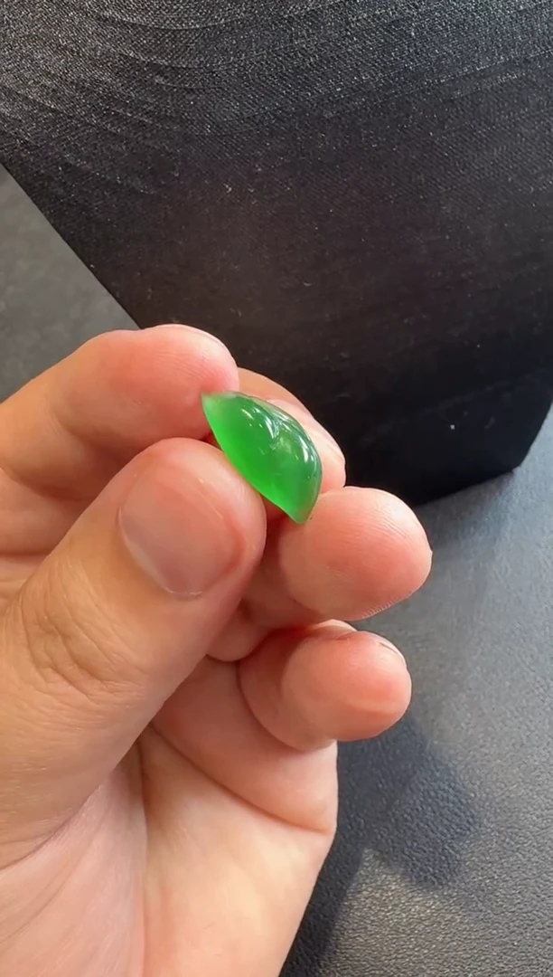 定制翡翠未镶嵌高冰满绿裸石
