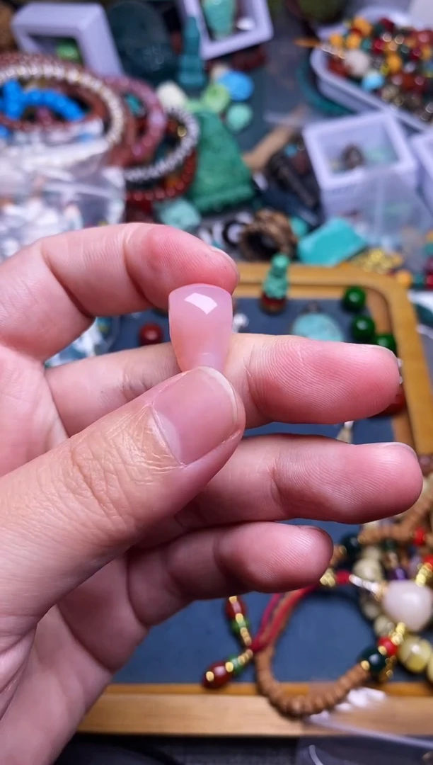 【闪购商品】玛瑙/玉髓吊坠(不含链)未镶嵌三通 单个发