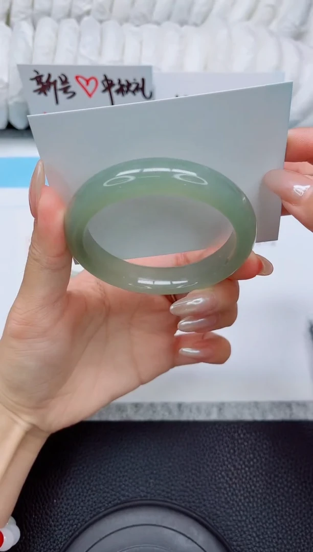 未镶嵌手镯石英质玉19-57.1