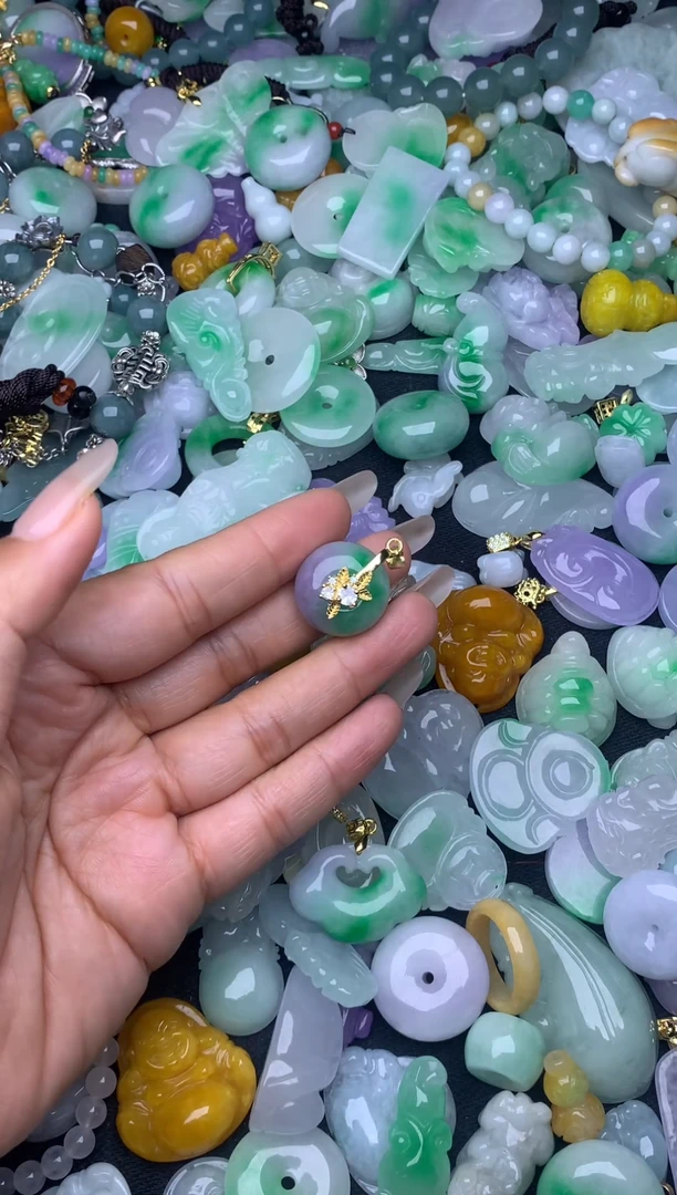 翡翠未镶嵌颈饰天然缅甸翡翠吊坠