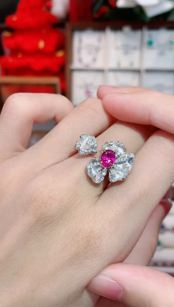 戒指蓝宝石18K金镶嵌1.07ct/天然宝石/七天无理由