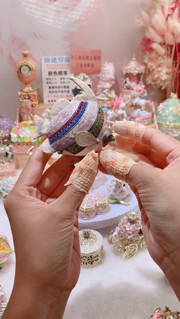 合金珐琅彩首饰盒摆件