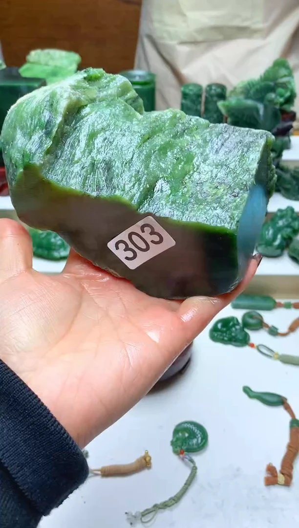 未镶嵌和田玉挂件1