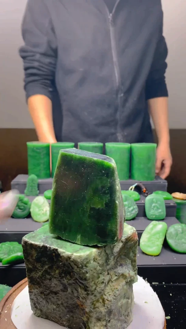 未镶嵌和田玉珠宝半成品1
