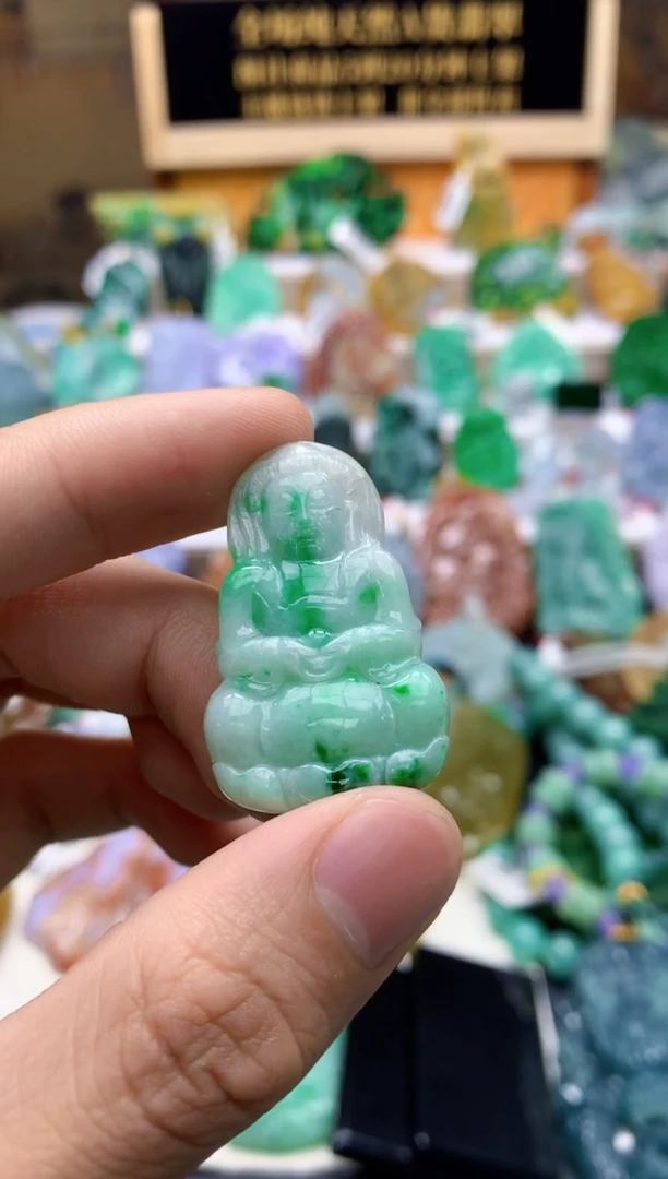 颈饰未镶嵌翡翠天然A货翡翠