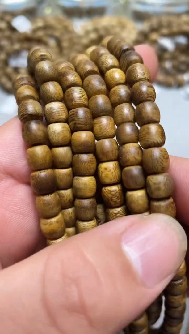 【闪购商品】沉香手串莺歌绿老型长串07多样性发其一