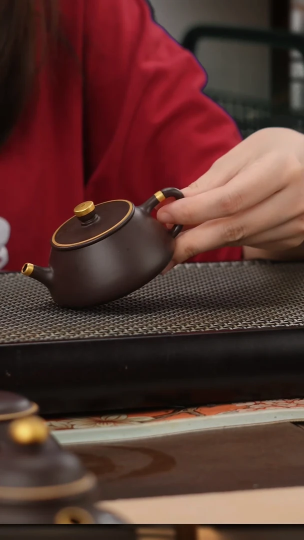 茶壶紫砂四号井茄皮紫泥描金平盖石瓢120cc