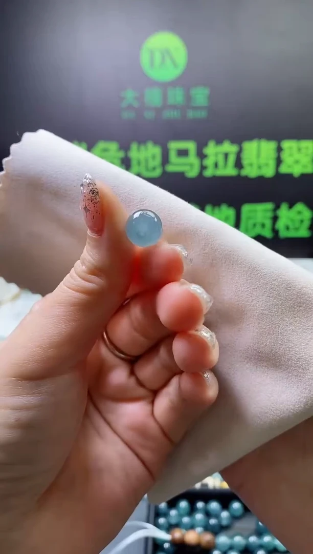 翡翠未镶嵌颈饰0365548188