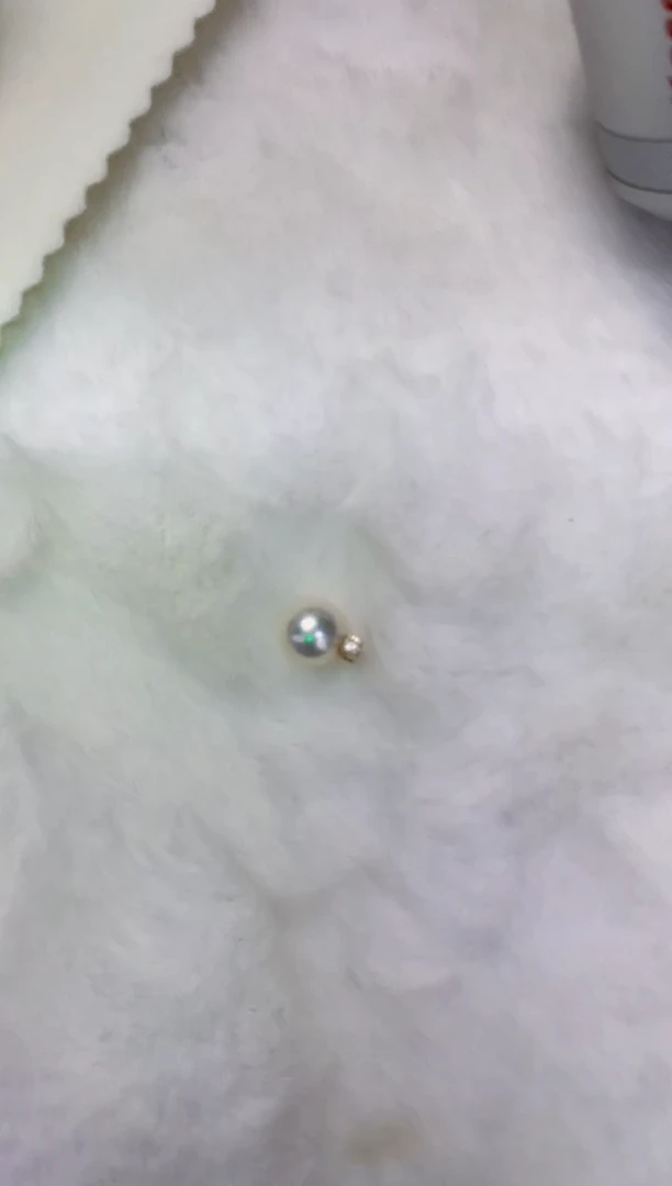 18K金镶嵌海水珍珠akoya王妃款吊坠.***子8-9mm（赠链）