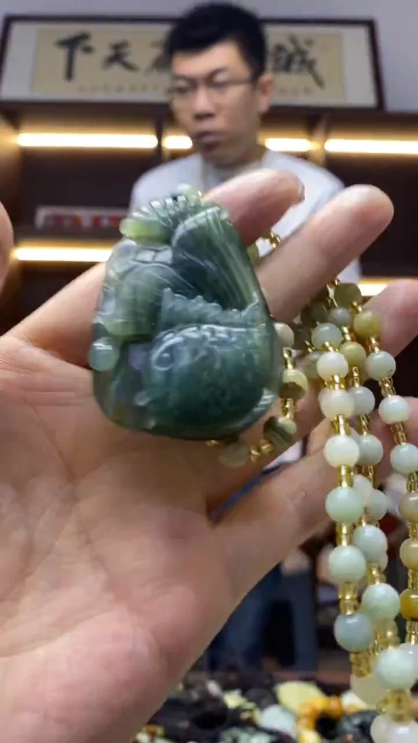 未镶嵌岫玉挂件