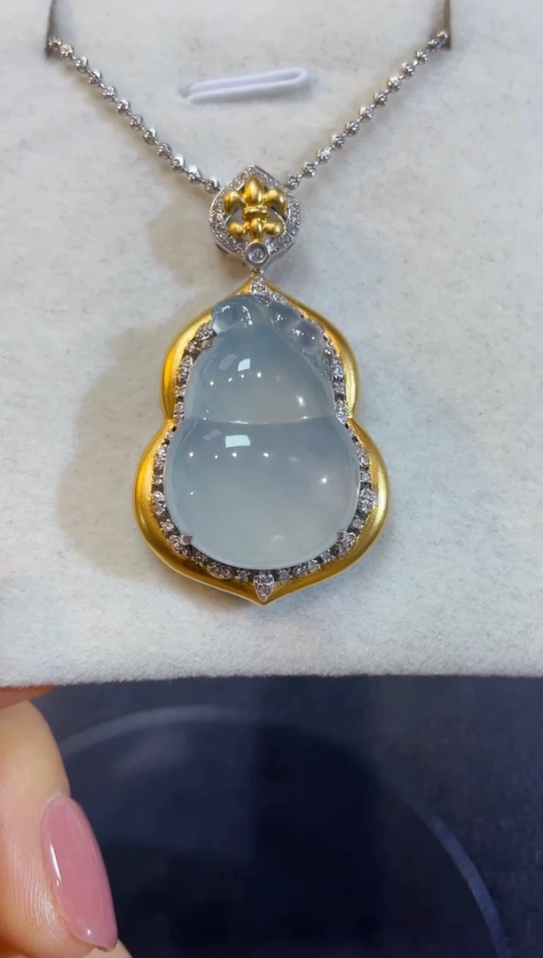 吊坠(不含链)18K金镶嵌翡翠团购65