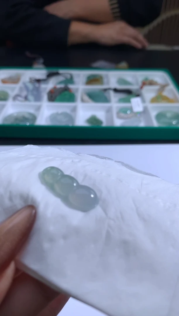 未镶嵌定制翡翠幸**1翡翠
