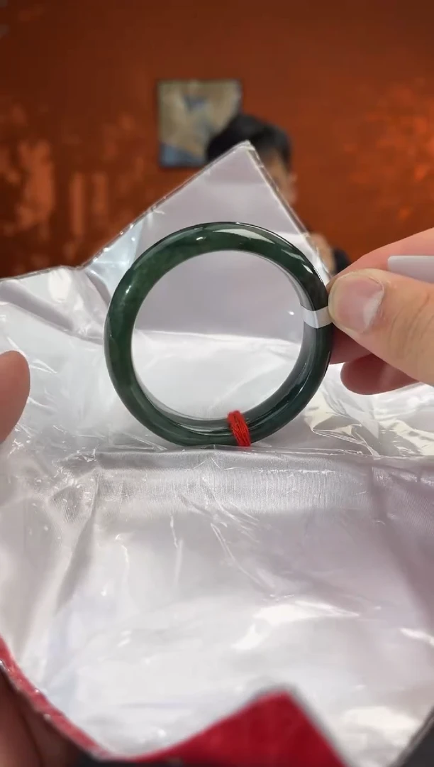 未镶嵌手镯翡翠8