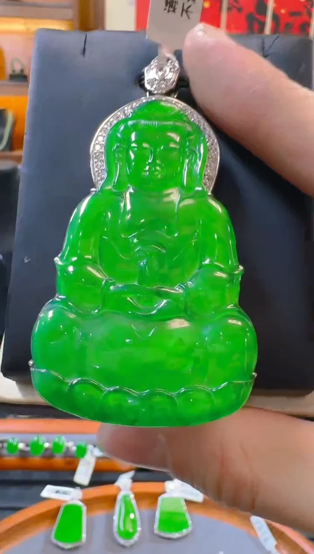 吊坠(赠链)银S925镶嵌翡翠天然A货翡翠