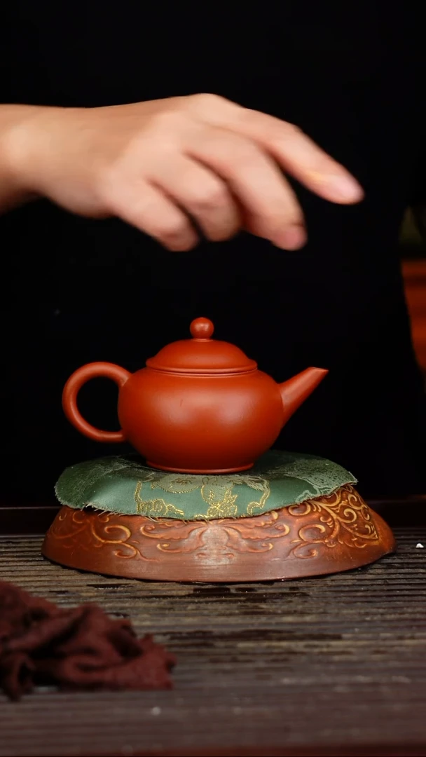 宜兴原矿紫砂壶茶壶宜兴原矿紫砂壶茶壶130C