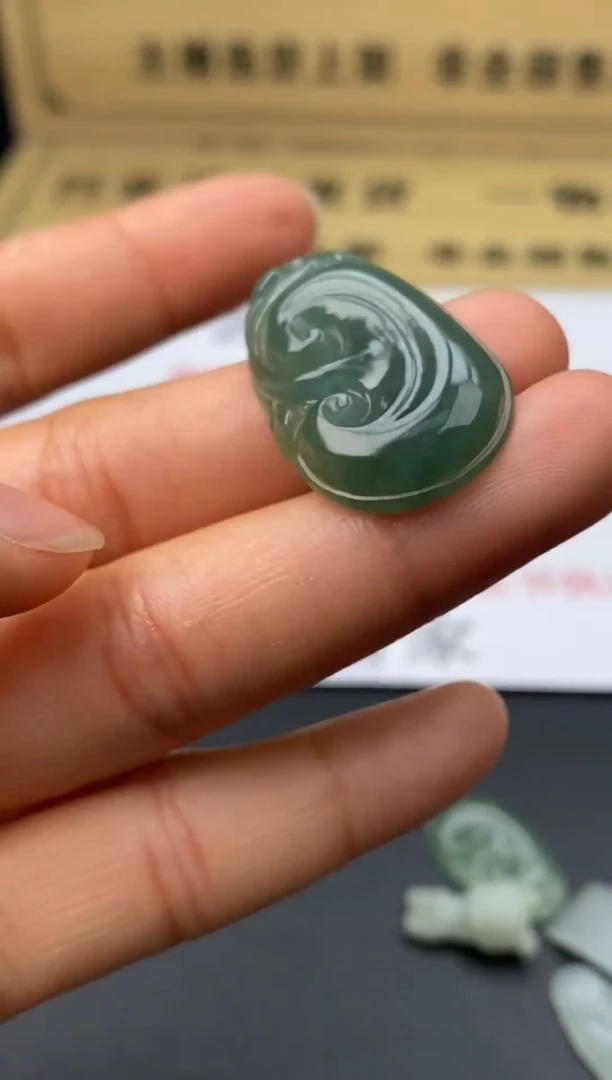 定制翡翠未镶嵌翡翠毛货~