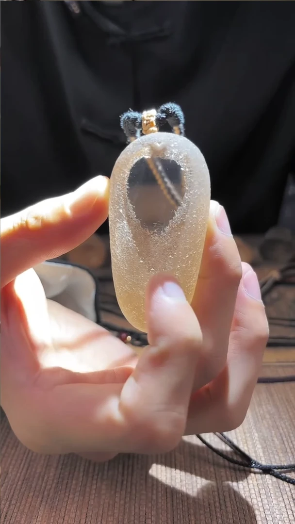 未镶嵌吊坠(赠链)水晶墨****间水晶