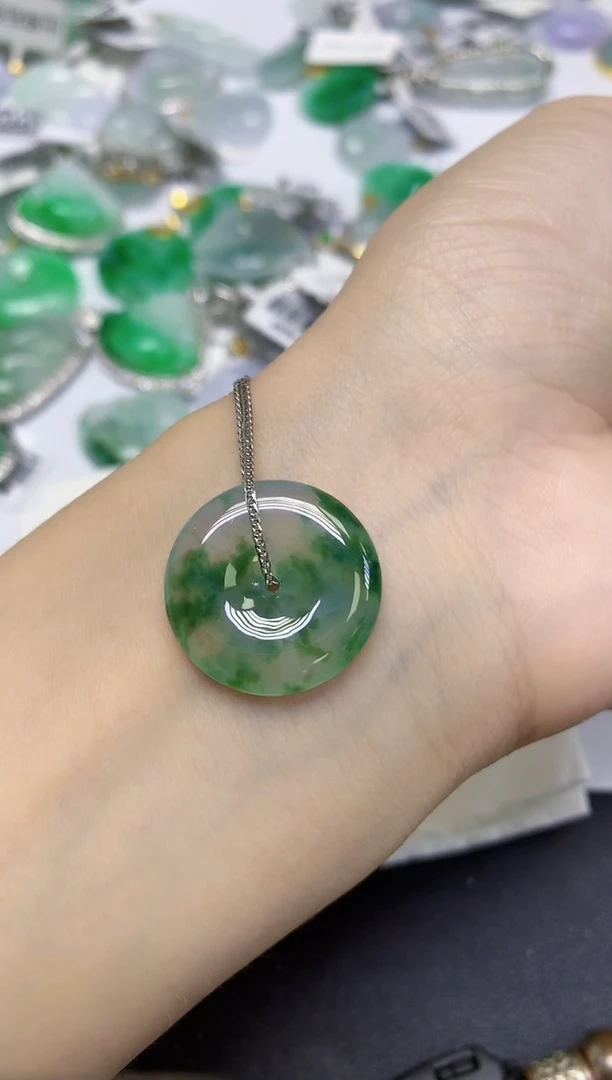 颈饰未镶嵌翡翠天然缅甸翡翠A货百元以上9元证书费自理